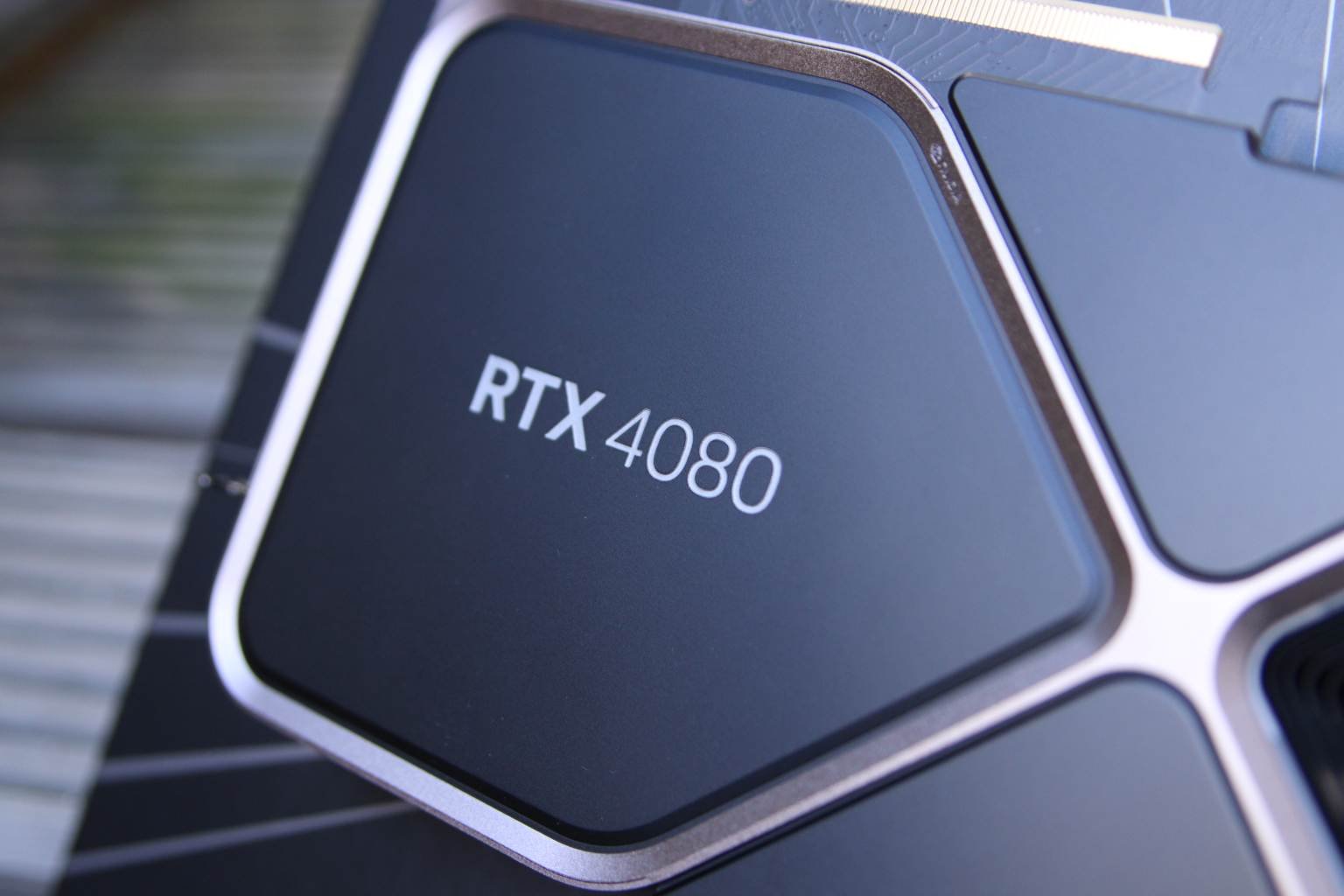 Nvidia GeForce RTX 4080 Closeup Photo of the Logo and GPU